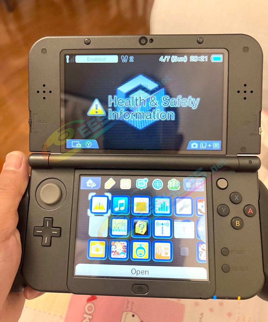 Best Nintendo New 3DS XL LL Hand Grips Lightweight Gaming Handle Black Color, Cheap New 3DS XL LL 3DSXL 3DSLL Handheld Game Consoles, Comfortable Ultra-Light Nonslip Handgrip Sweat Resistant 100% Fit Comfortable Accessories Free Shipping